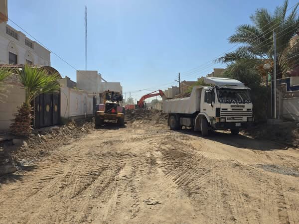 Read more about the article تستمر الكوادر الهندسية التابعة لدائرة الاشغال و الصيانة العامة بالاشراف و المراقبة و تطبيق المواصفات الفنية و الهندسية المعتمدة على مشاريع الجهد الخدمي /محافظة صلاح الدين