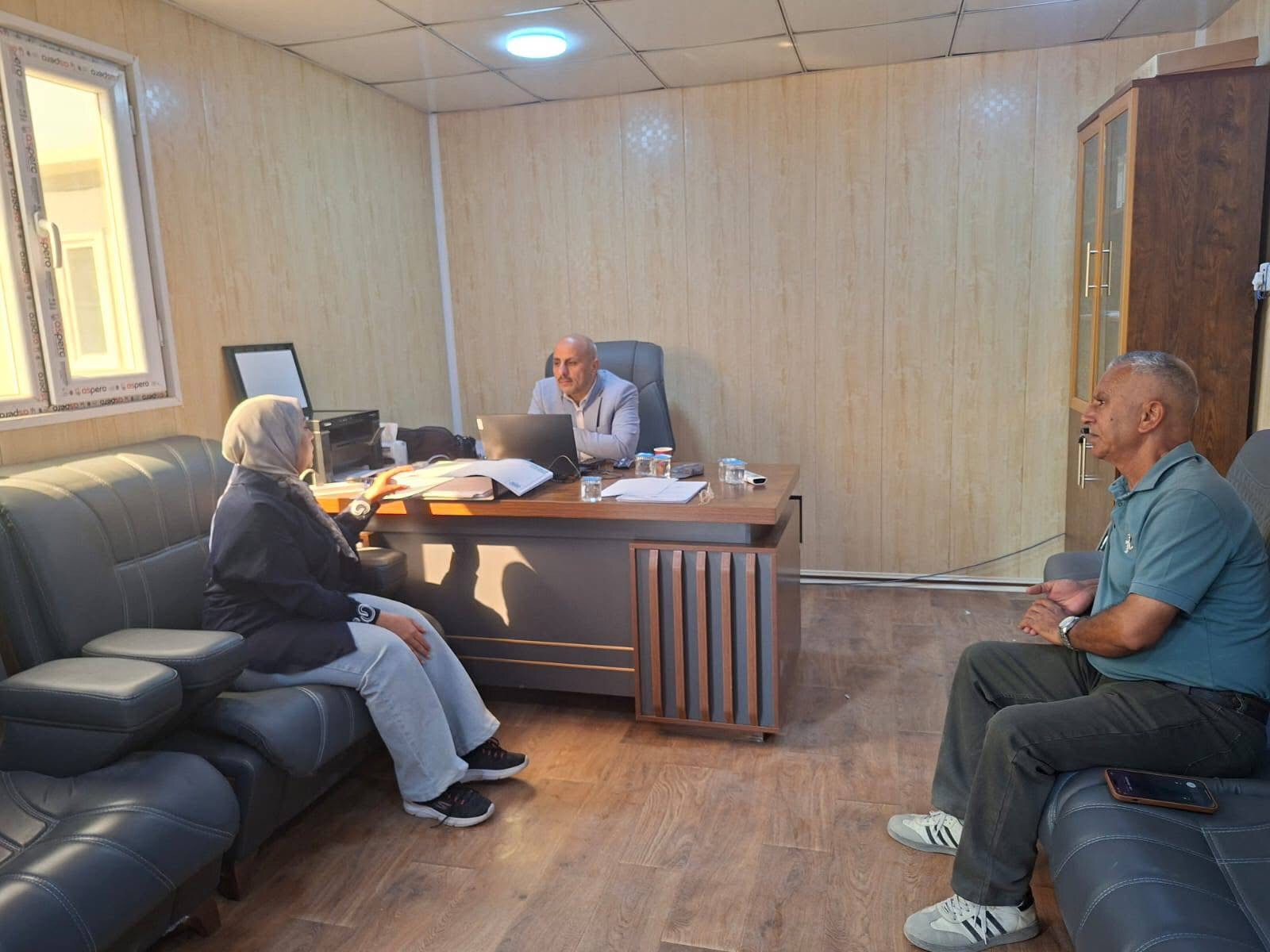 You are currently viewing معاون مدير عام دائرة الأشغال و الصيانة العامة المهندس (على كنيهر) يتفقد مشاريع الجهد الخدمي والهندسي في محافظة بغداد/جانب بتوجيه مباشر من قبل المهندس(ميثم عبد الاله الشهد)مدير عام دائرة الاشغال و الصيانة العامة إحدى تشكيلات وزارة الأعمار والإسكان و البلديات العامة بمتابعة وزيارة المشاريع🔸زار المهندس ( علي كنيهر) معاون المدير العام اليوم الأربعاء الموافق 2025/10/29 مشاريع الجهد الخدمي والهندسي في محافظة بغداد / جانب الرصافة واتت الزيارة لتذليل كافة العقبات التي قد تواجه تنفيذ مشاريع الجهد الخدمي والهندسي في جانب الرصافة- مشروع الرحلات والزهراء- تبليط الغرير- مشروع المسعودي- مشروع شارع أبو علي