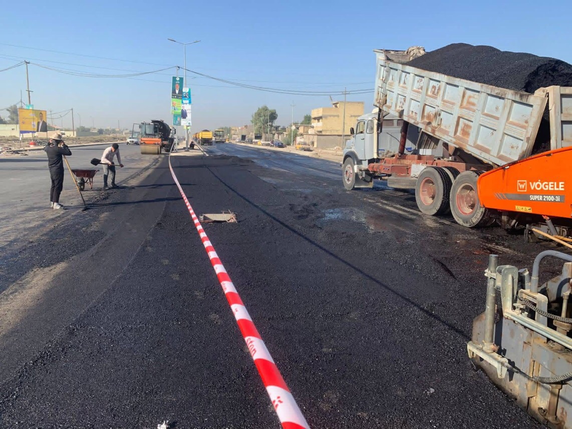 Read more about the article تواصل الملاكات الهندسية التابعة لدائرة الاشغال و الصيانة العامة الاشراف و المراقبة على مشاريع/الجهد الخدمي و الهندسي محافظة بغداد/جانب الكرخ